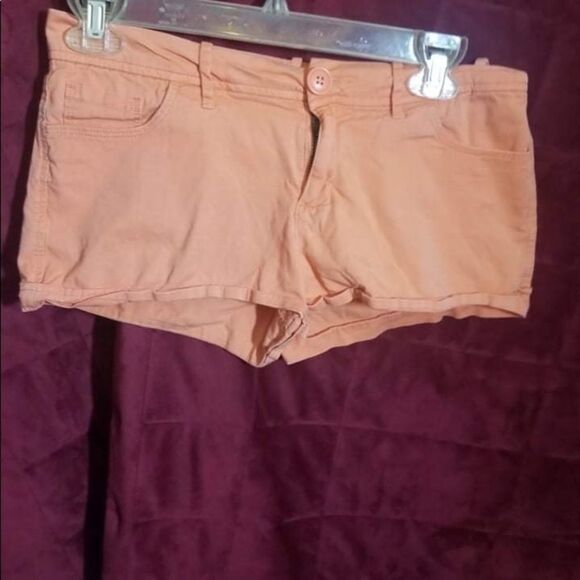 Delia’s Evan Orange shorts size 7/8   Two slant front pockets. 2 back pockets - Picture 2 of 7
